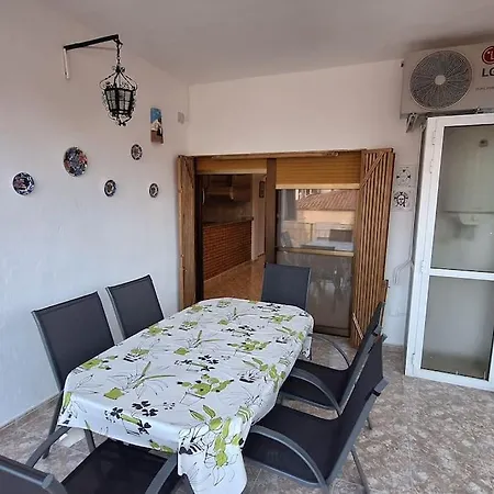 En La Coveta Fuma A 5 Min De La Playa, Primer Piso Apartment *